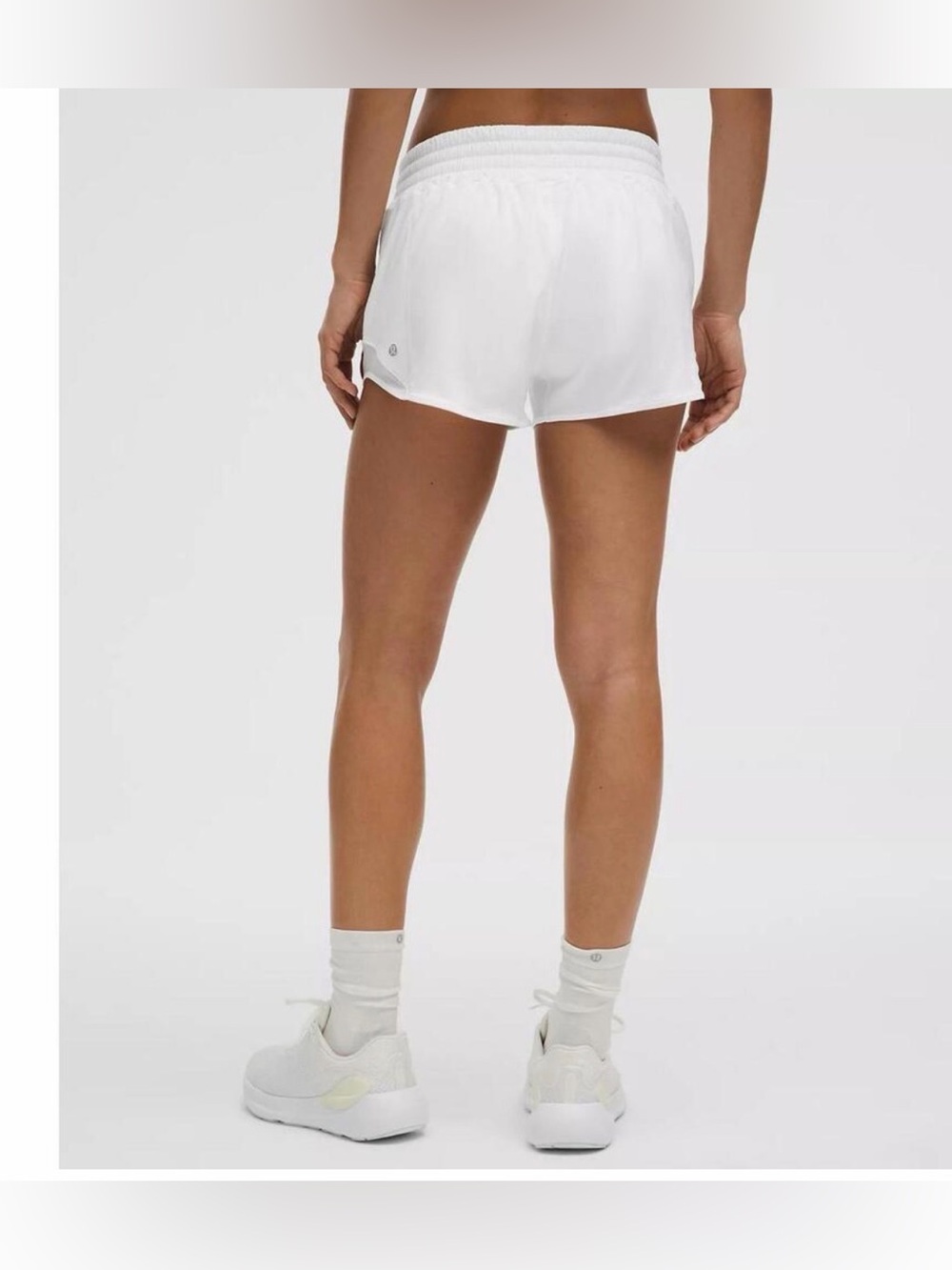 Lululemon size 4 shorts bundle inseam 2.5’ - Picture 6 of 8